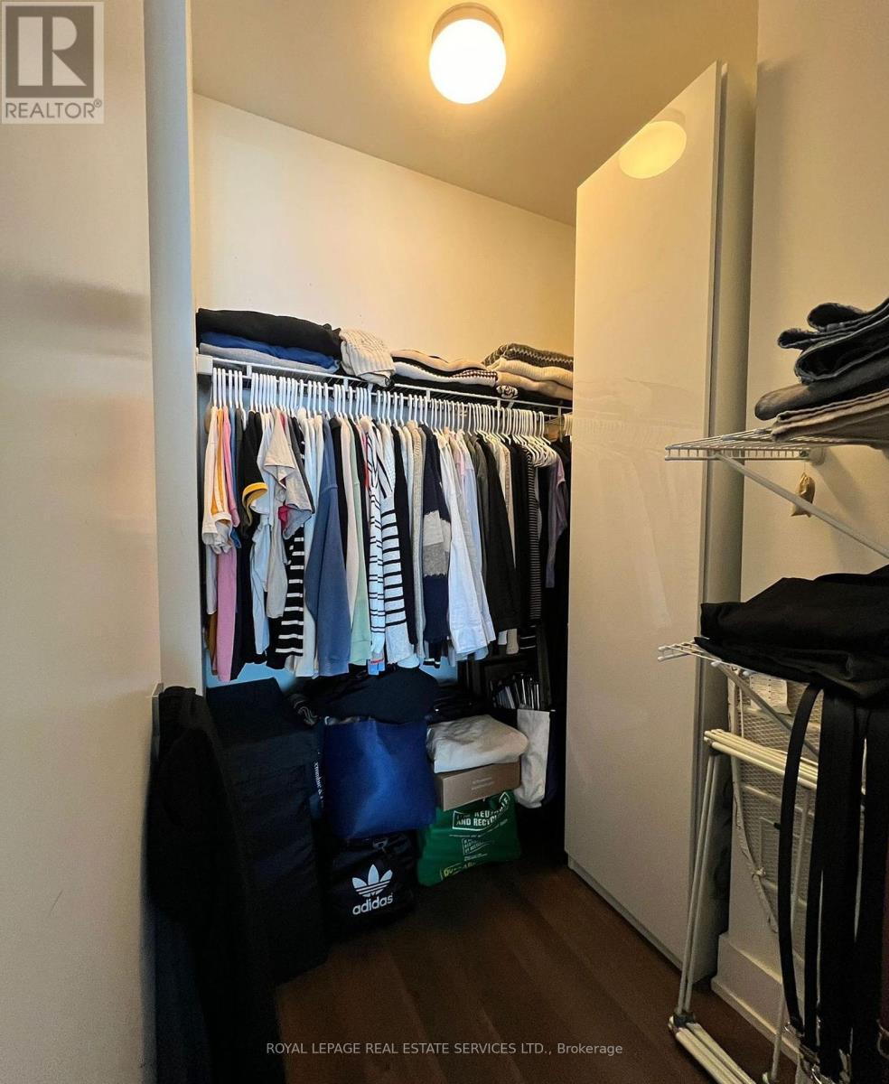 












1203 - 111 ST CLAIR AVENUE W

,
Toronto,




Ontario
M4V1N5

