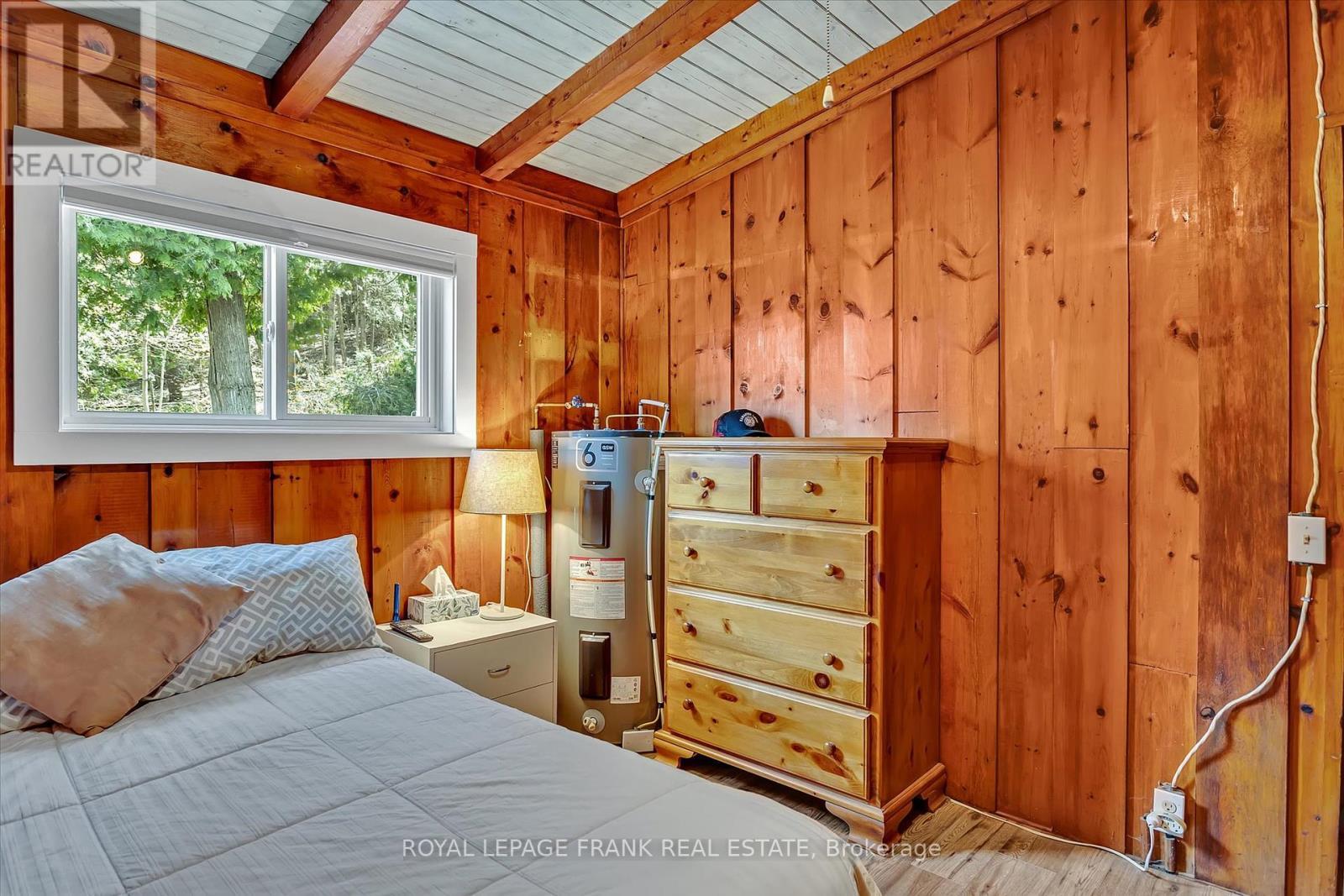 












8 DAISY TRAIL

,
Kawartha Lakes (Dunsford),




Ontario
K0M1L0

