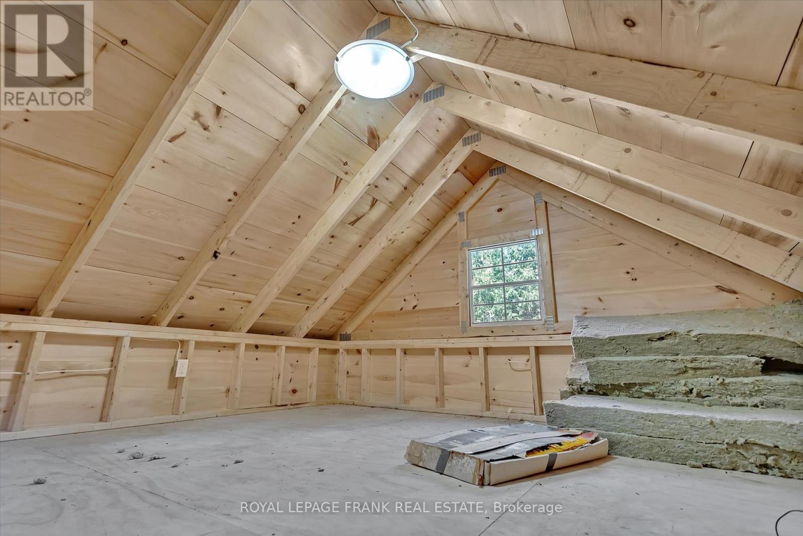 












8 DAISY TRAIL

,
Kawartha Lakes (Dunsford),




Ontario
K0M1L0

