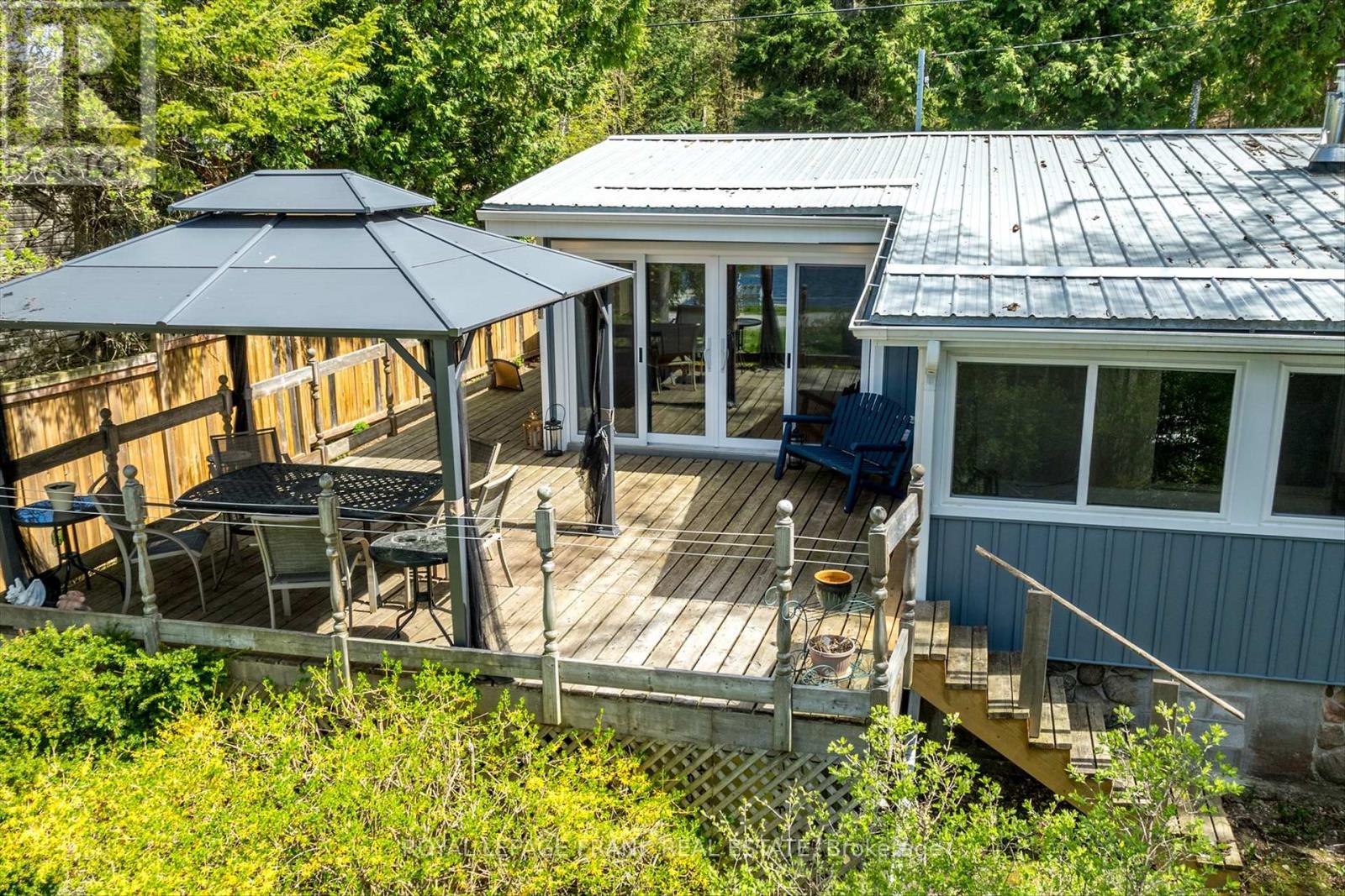 












8 DAISY TRAIL

,
Kawartha Lakes (Dunsford),




Ontario
K0M1L0


