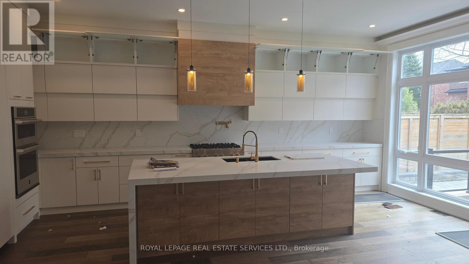 












934 GOODWIN ROAD

,
Mississauga,




Ontario
L5G4K1

