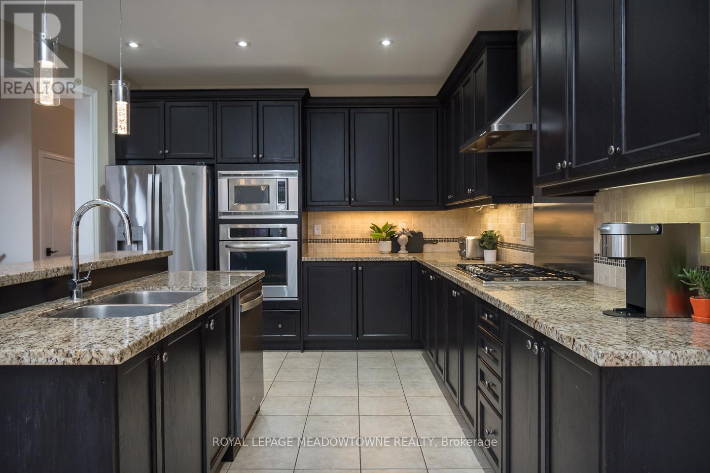 












476 LAUNDON TERRACE

,
Milton,




Ontario
L9T7X9

