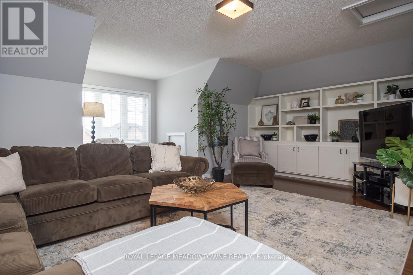












476 LAUNDON TERRACE

,
Milton,




Ontario
L9T7X9

