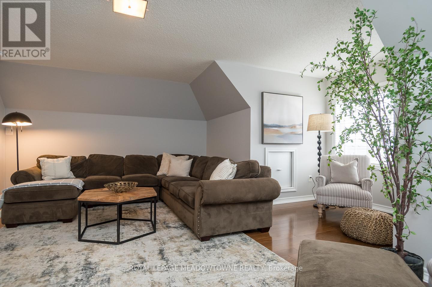 












476 LAUNDON TERRACE

,
Milton,




Ontario
L9T7X9

