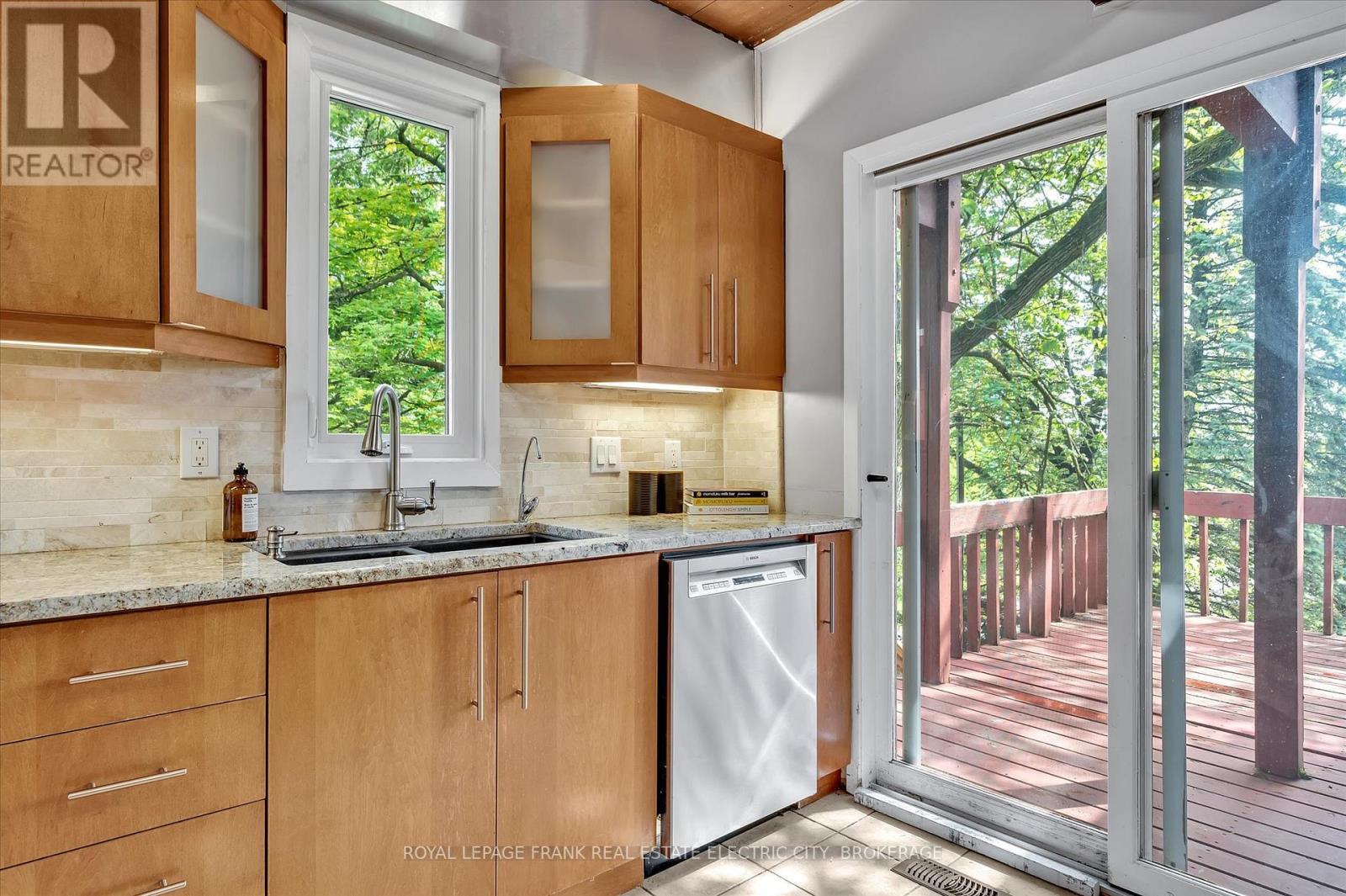 












1 MONTAGUE COURT

,
Peterborough West (Central),




Ontario
K9J7L5

