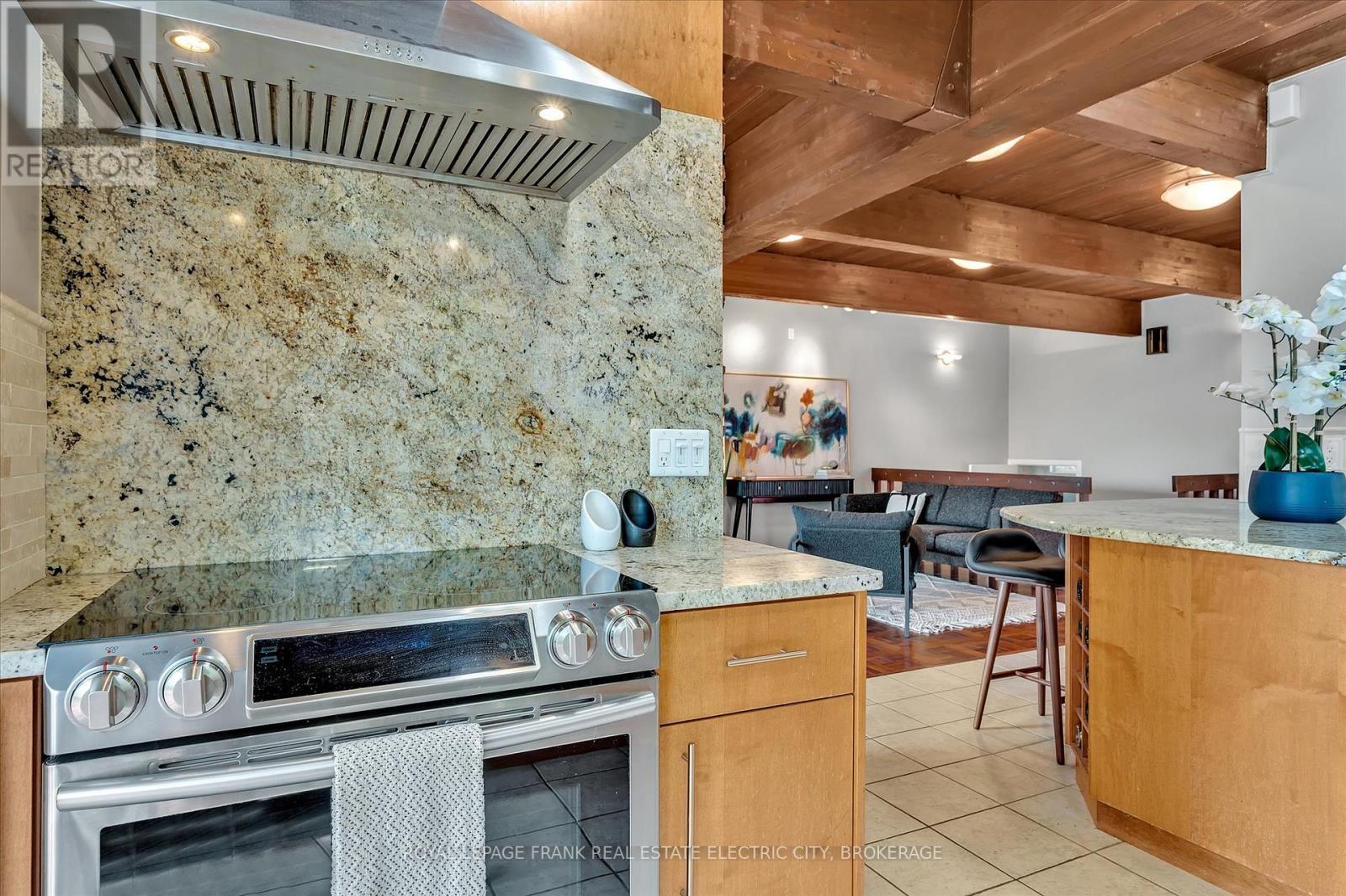 












1 MONTAGUE COURT

,
Peterborough West (Central),




Ontario
K9J7L5

