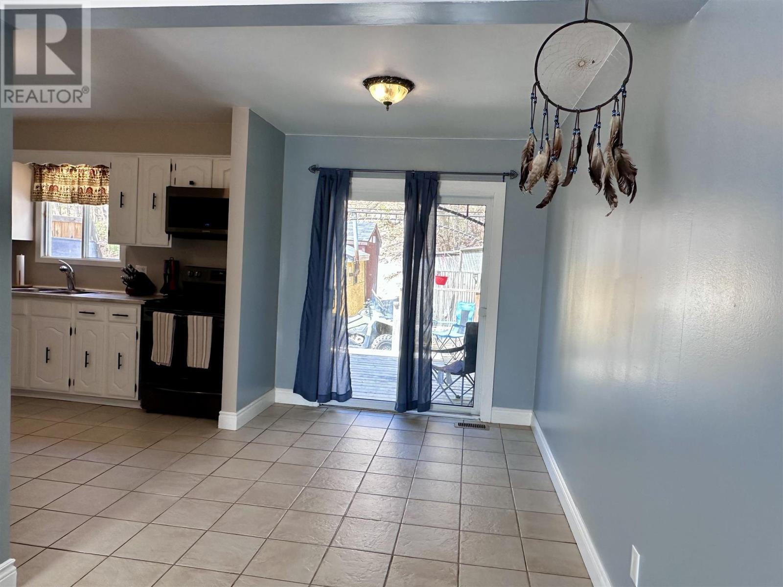 












57A London CRES

,
Elliot Lake,




Ontario
P5A2P7

