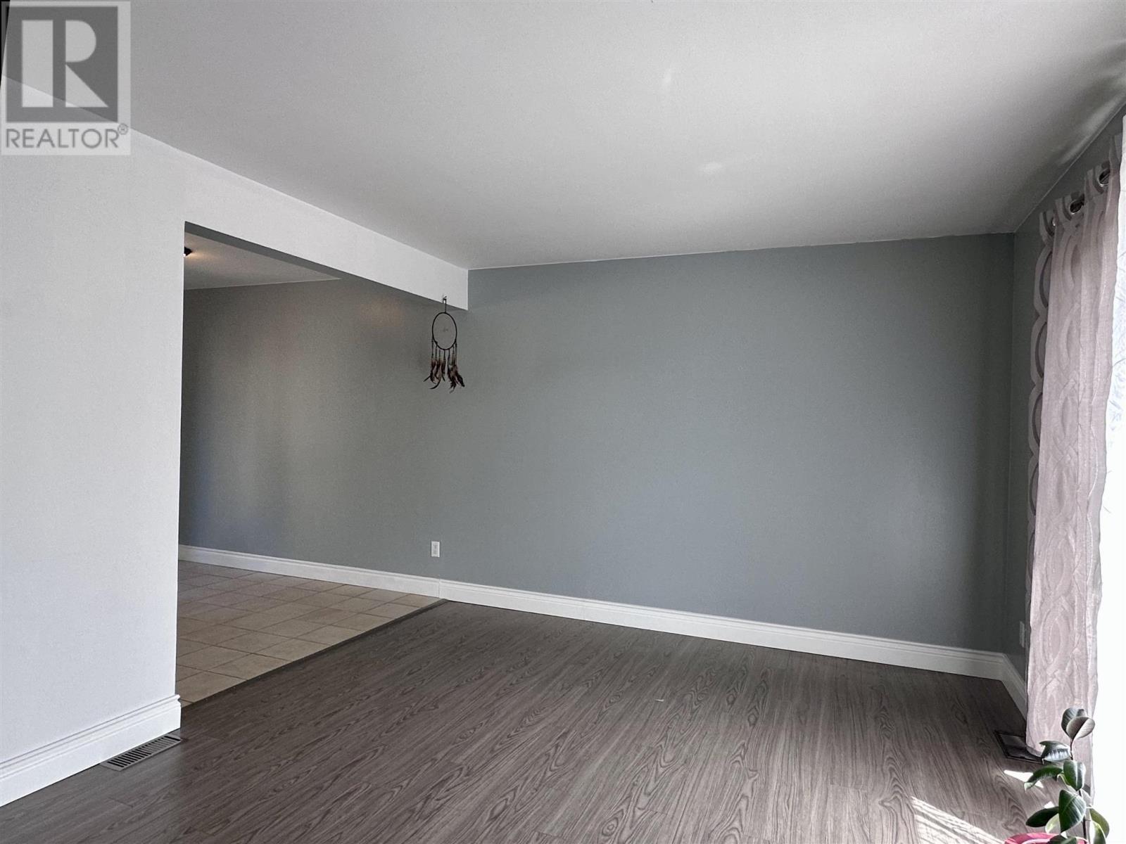 












57A London CRES

,
Elliot Lake,




Ontario
P5A2P7

