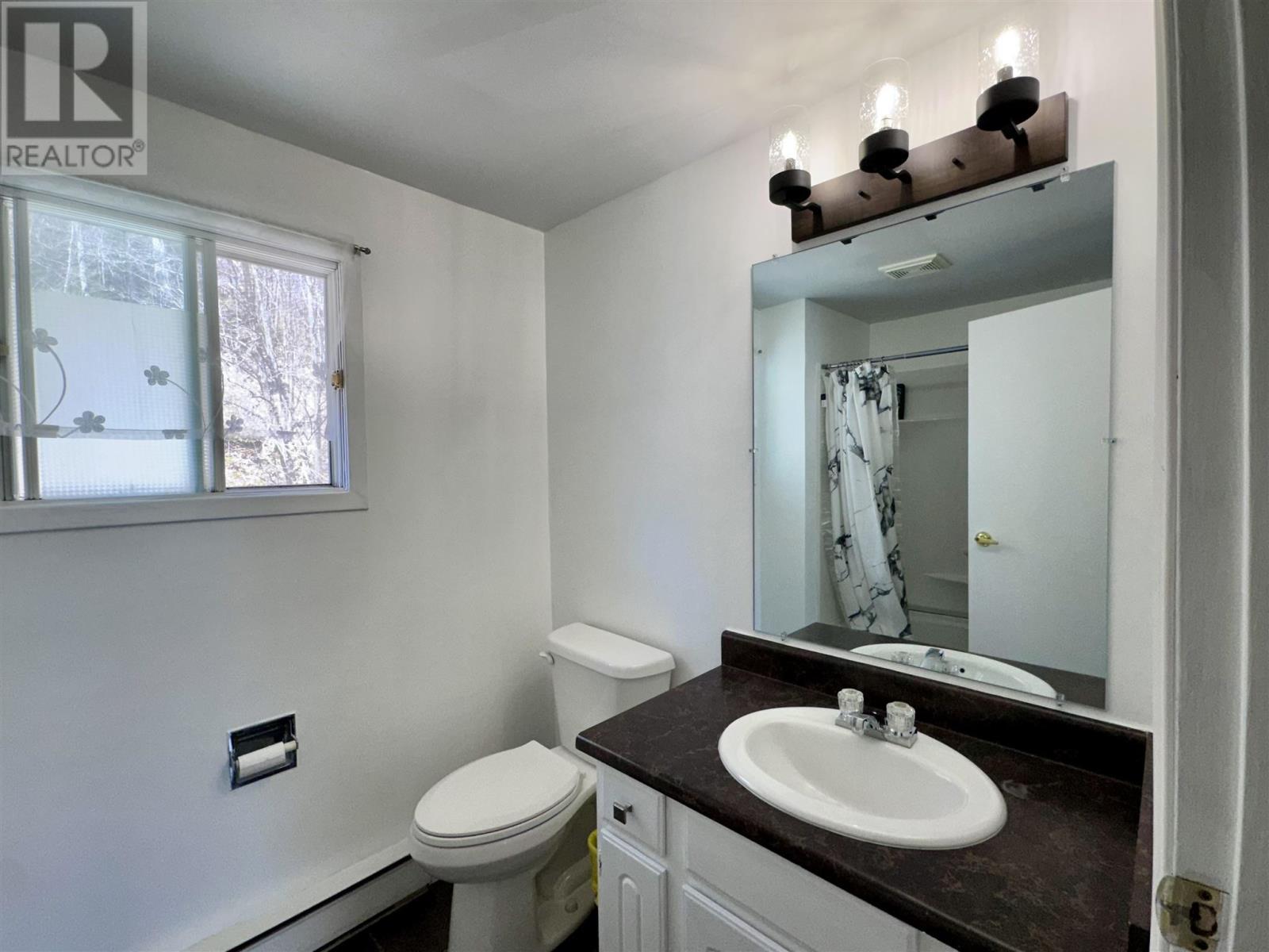 












57A London CRES

,
Elliot Lake,




Ontario
P5A2P7


