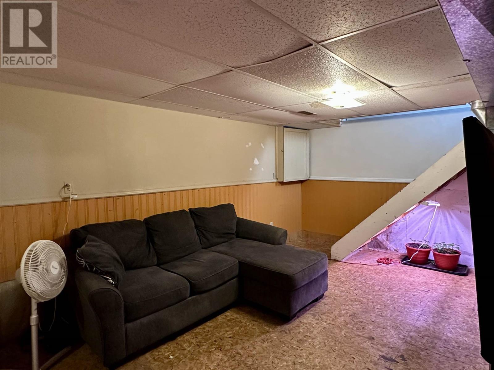 












57A London CRES

,
Elliot Lake,




Ontario
P5A2P7

