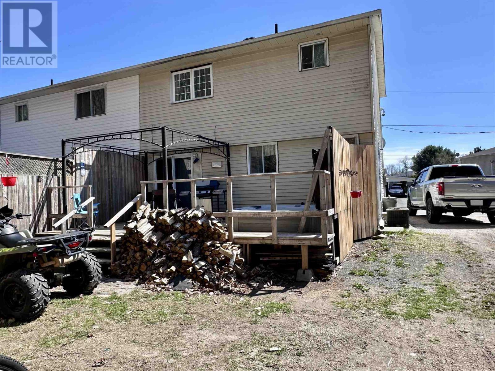 












57A London CRES

,
Elliot Lake,




Ontario
P5A2P7

