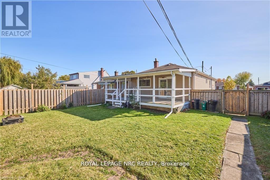 












66 ROSE AVENUE

,
Thorold (Thorold Downtown),




Ontario
L2V3C8

