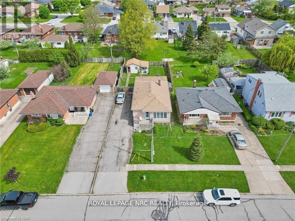 












66 ROSE AVENUE

,
Thorold (Thorold Downtown),




Ontario
L2V3C8

