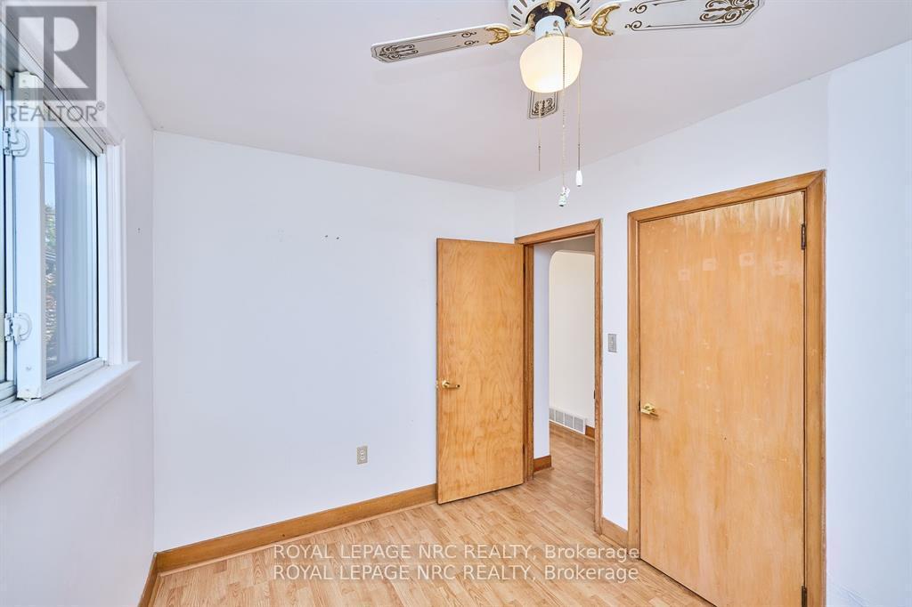 












66 ROSE AVENUE

,
Thorold (Thorold Downtown),




Ontario
L2V3C8

