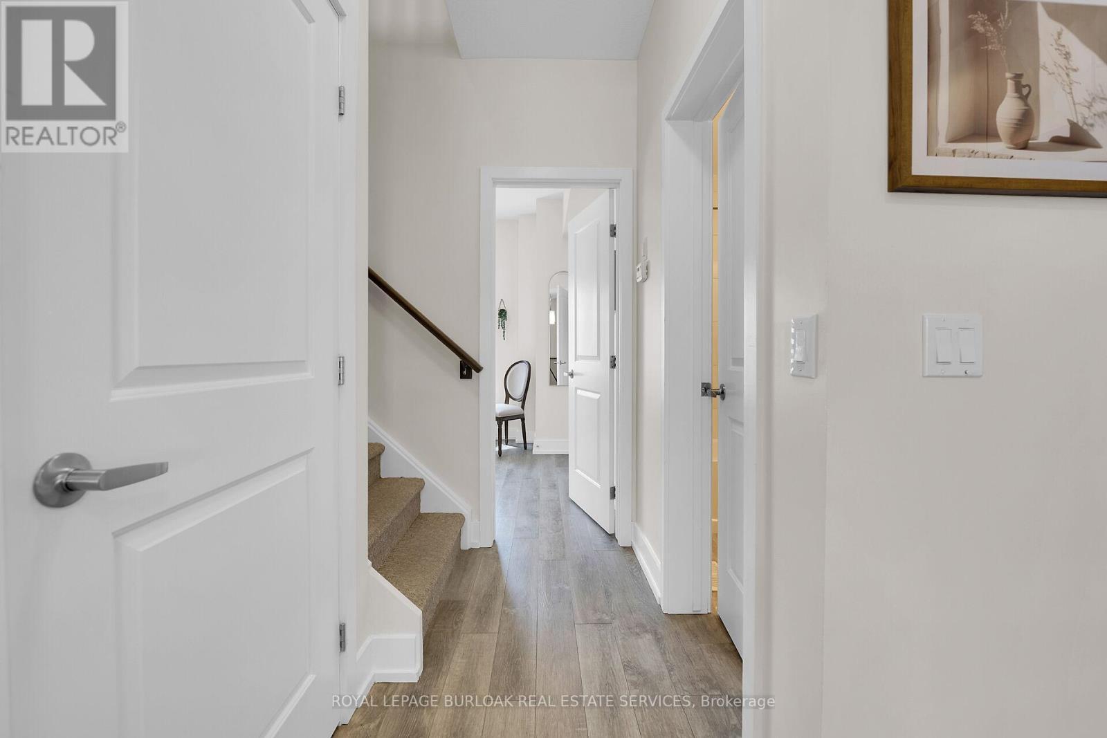 












9 - 115 SHOREVIEW PLACE

,
Hamilton,




Ontario
L8E0K4


