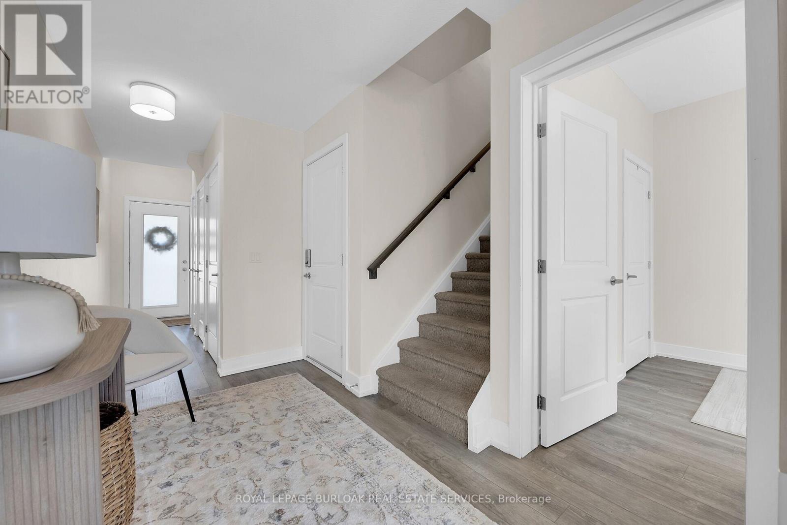 












9 - 115 SHOREVIEW PLACE

,
Hamilton,




Ontario
L8E0K4

