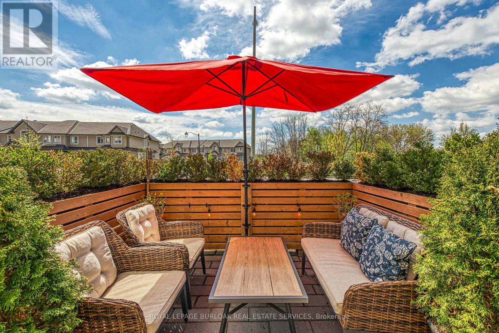 












9 - 115 SHOREVIEW PLACE

,
Hamilton,




Ontario
L8E0K4

