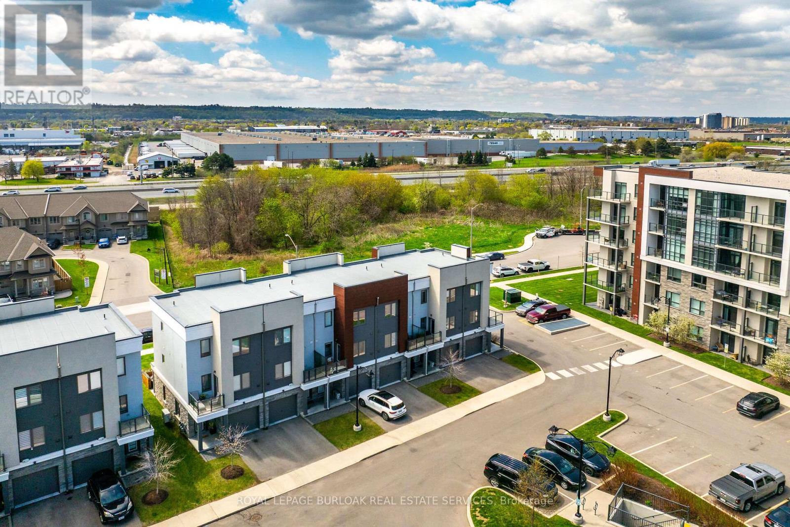 












9 - 115 SHOREVIEW PLACE

,
Hamilton,




Ontario
L8E0K4

