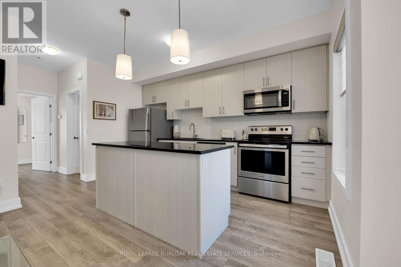 












9 - 115 SHOREVIEW PLACE

,
Hamilton,




Ontario
L8E0K4

