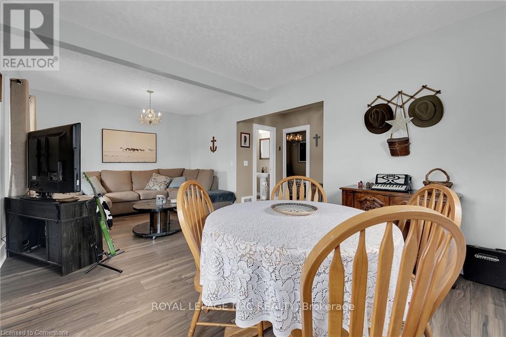 












84 BELL STREET

,
Port Colborne,




Ontario
L3K1H6

