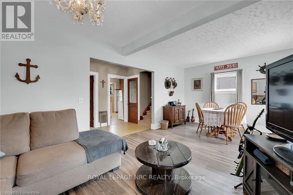 












84 BELL STREET

,
Port Colborne,




Ontario
L3K1H6

