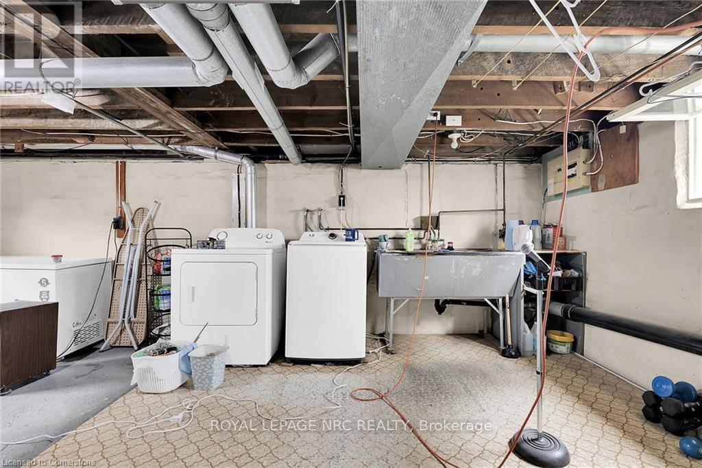 












84 BELL STREET

,
Port Colborne,




Ontario
L3K1H6

