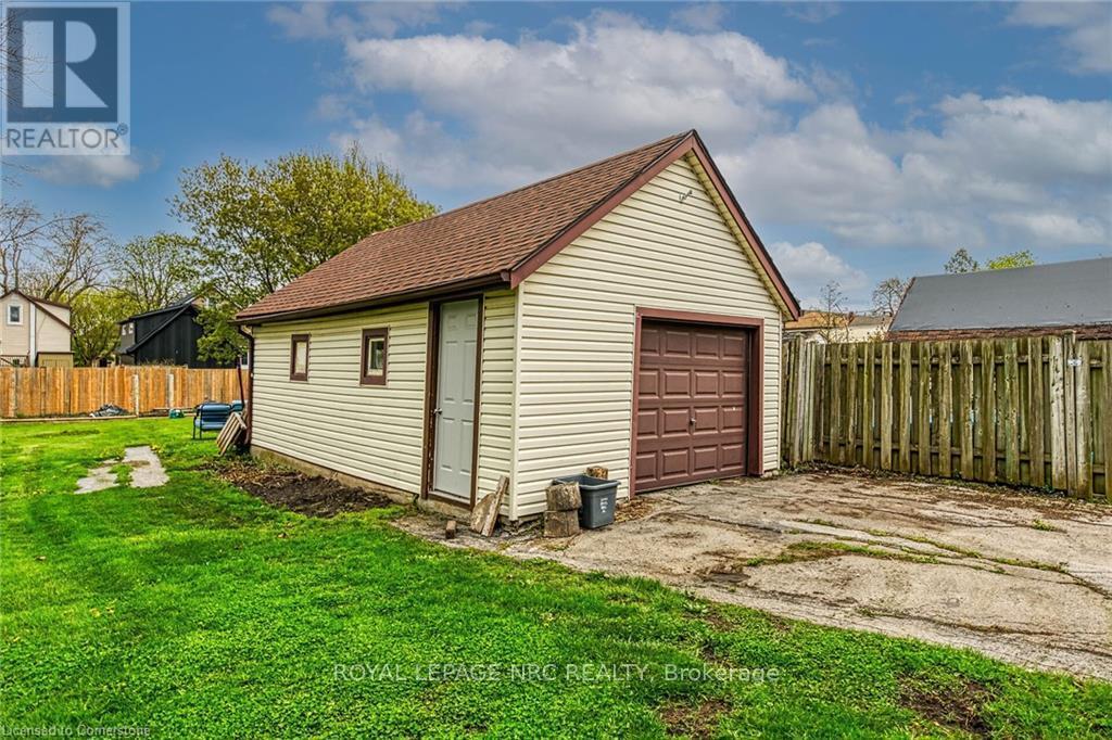 












84 BELL STREET

,
Port Colborne,




Ontario
L3K1H6

