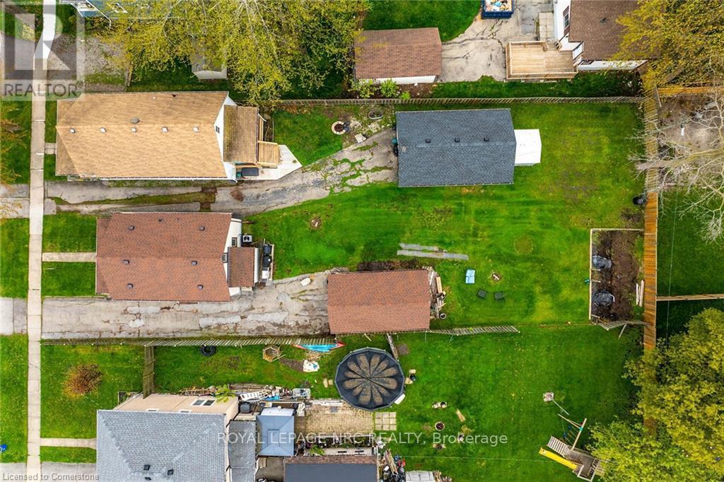












84 BELL STREET

,
Port Colborne,




Ontario
L3K1H6

