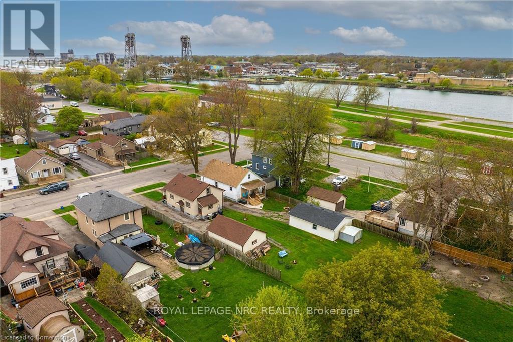 












84 BELL STREET

,
Port Colborne,




Ontario
L3K1H6

