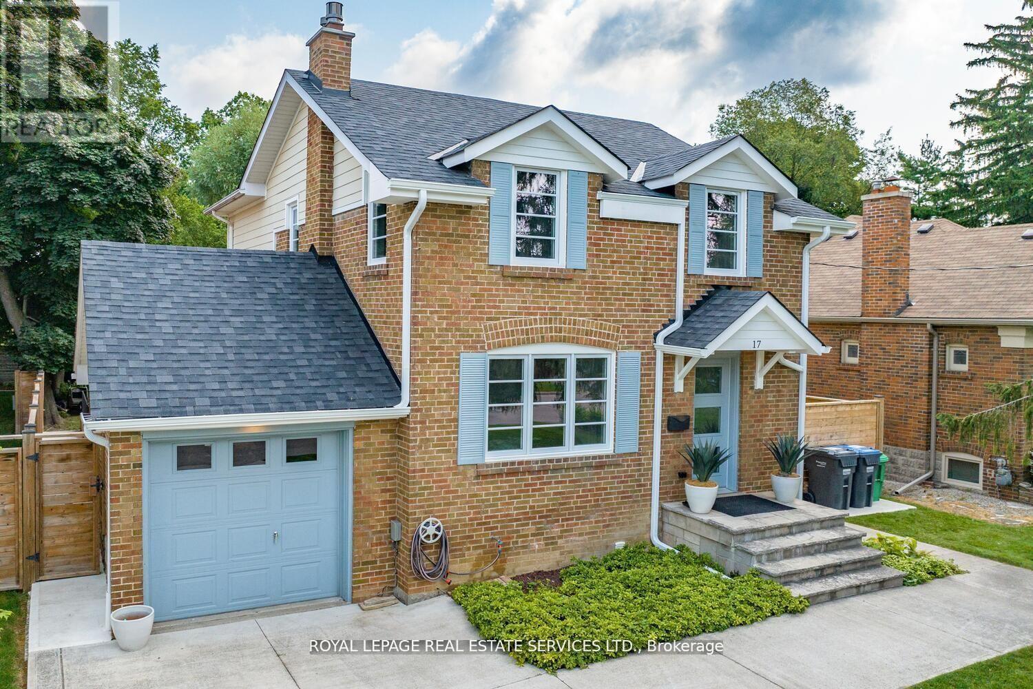












17 CUMBERLAND DRIVE

,
Mississauga,




Ontario
L5G3M7

