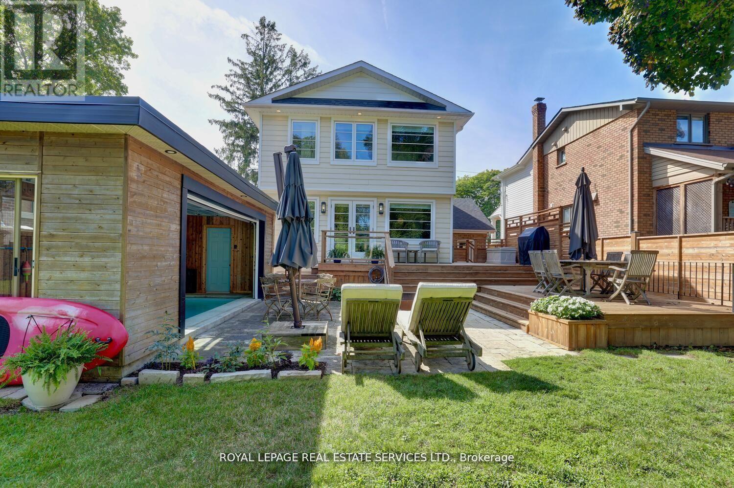 












17 CUMBERLAND DRIVE

,
Mississauga,




Ontario
L5G3M7

