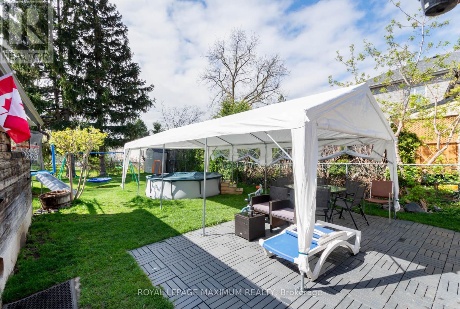 












35 ELLERBY SQUARE N

,
Vaughan,




Ontario
L4L1N2

