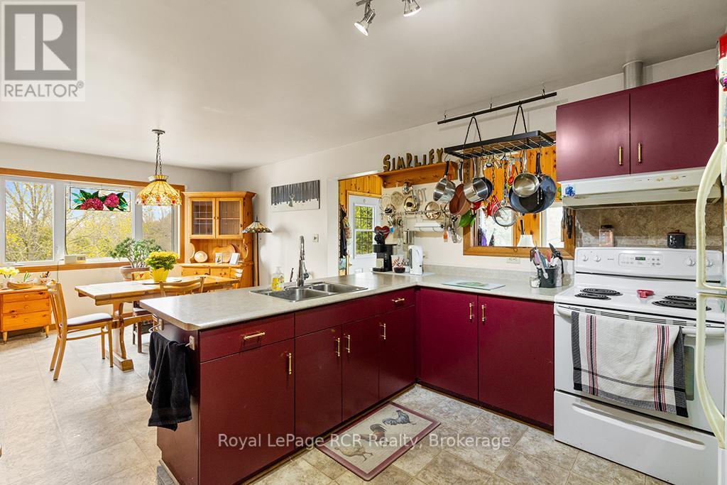 












465146 CONCESSION 12A CONCESSION

,
Grey Highlands,




Ontario
N0C1H0

