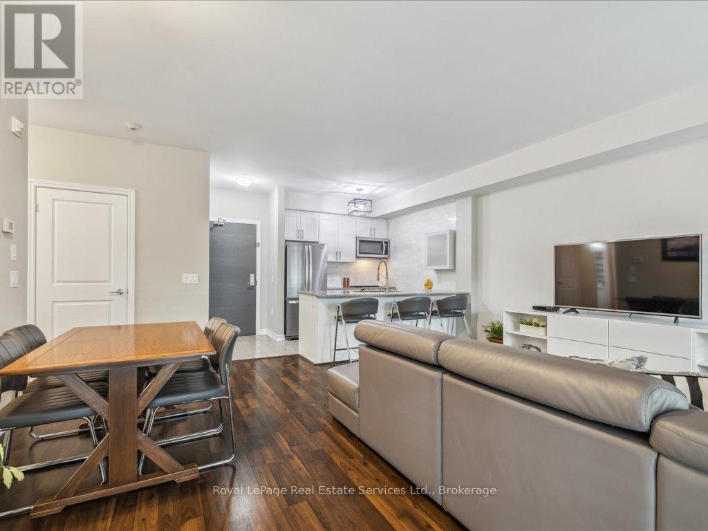 












207 - 2370 KHALSA GATE

,
Oakville (WM Westmount),




Ontario
L6M1P5

