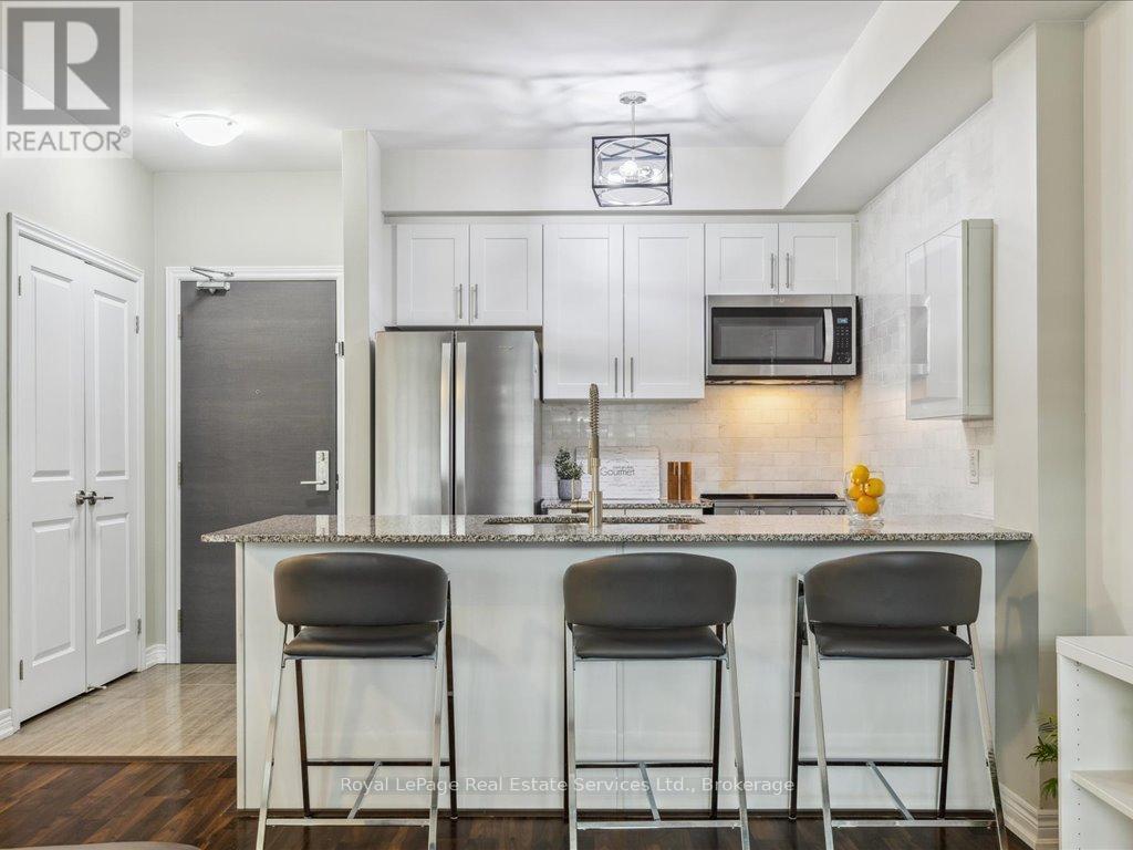 












207 - 2370 KHALSA GATE

,
Oakville (WM Westmount),




Ontario
L6M1P5


