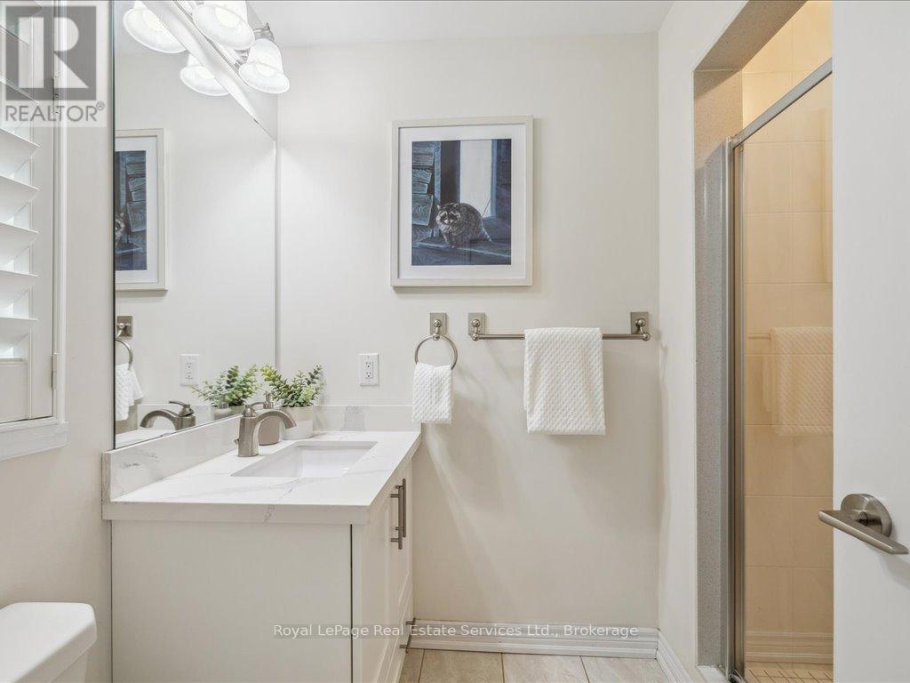 












207 - 2370 KHALSA GATE

,
Oakville (WM Westmount),




Ontario
L6M1P5

