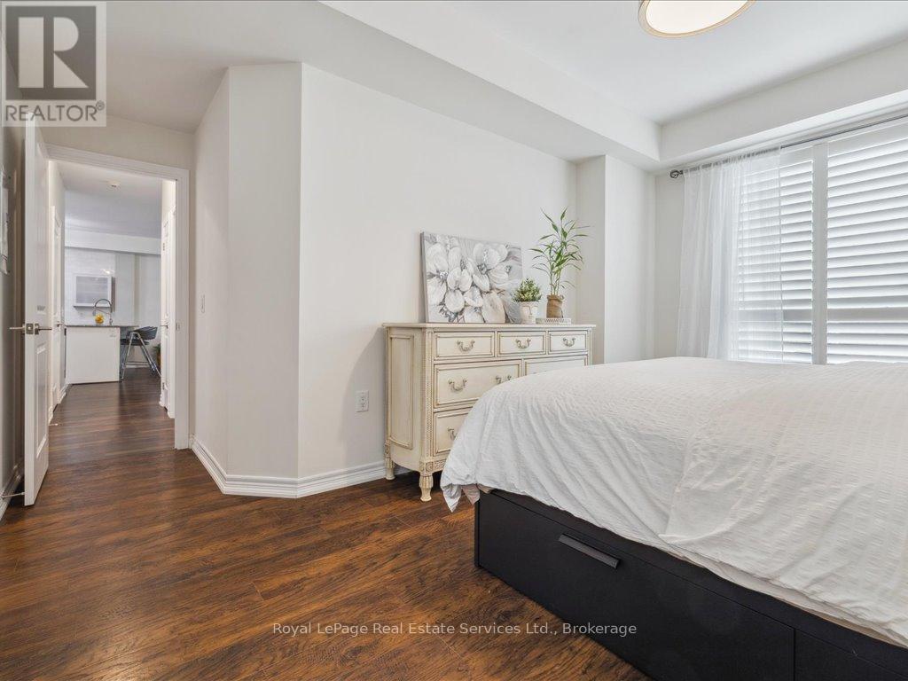












207 - 2370 KHALSA GATE

,
Oakville (WM Westmount),




Ontario
L6M1P5


