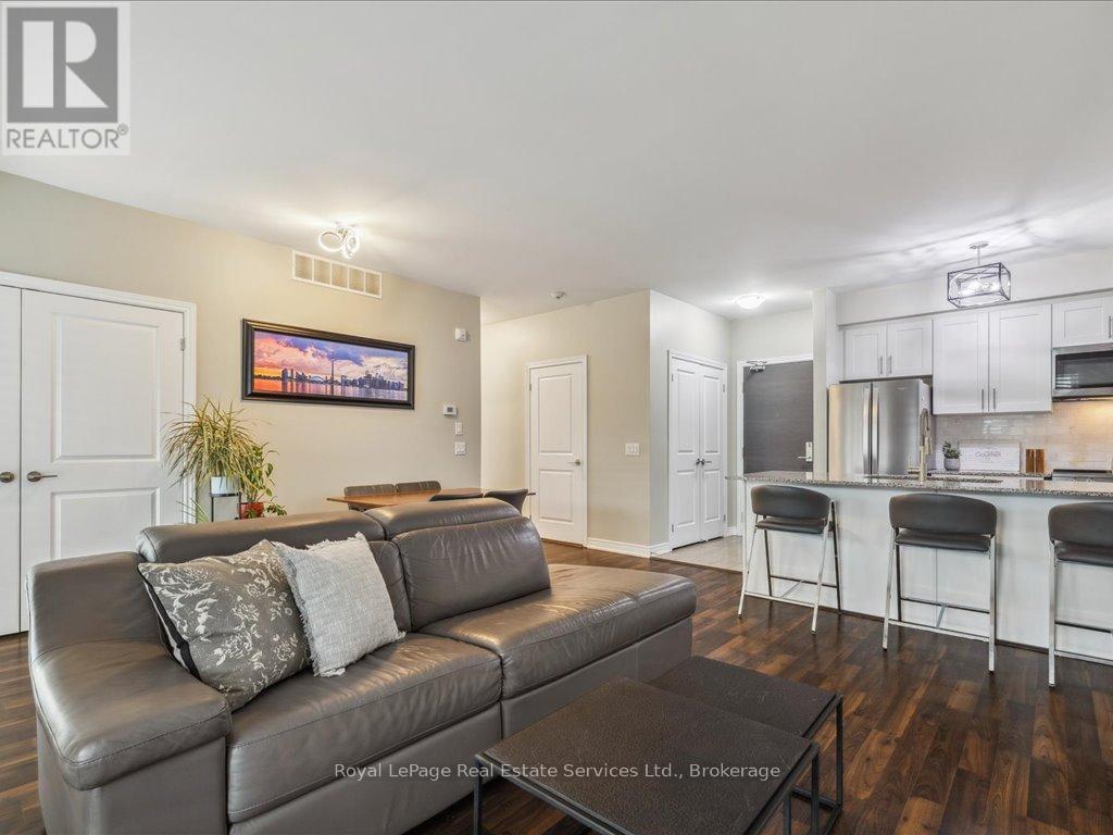












207 - 2370 KHALSA GATE

,
Oakville (WM Westmount),




Ontario
L6M1P5

