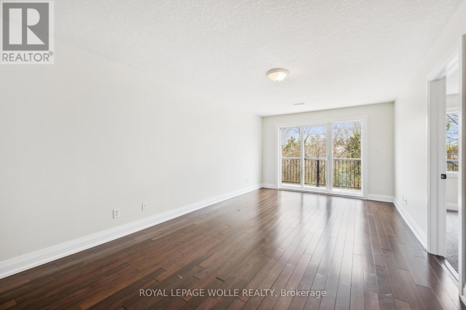 












12D - 45 CEDARHILL CRESCENT

,
Kitchener,




Ontario
N2E0A2

