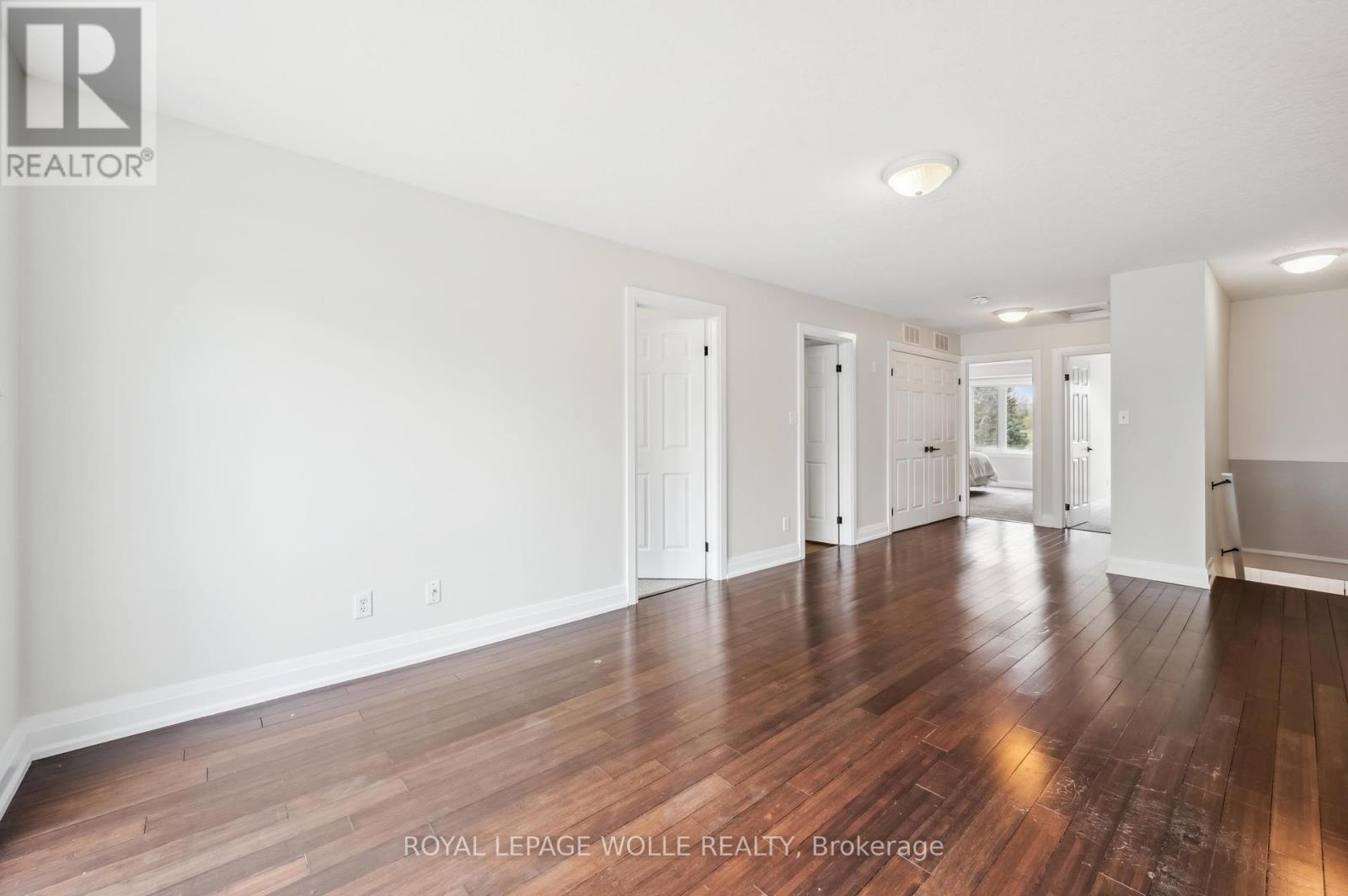 












12D - 45 CEDARHILL CRESCENT

,
Kitchener,




Ontario
N2E0A2

