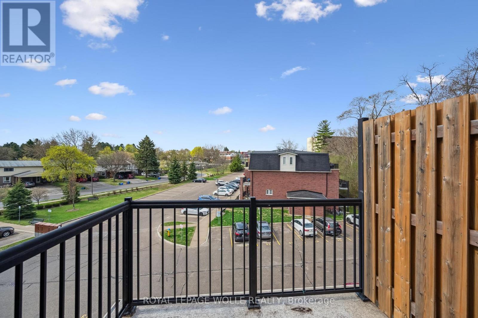 












12D - 45 CEDARHILL CRESCENT

,
Kitchener,




Ontario
N2E0A2


