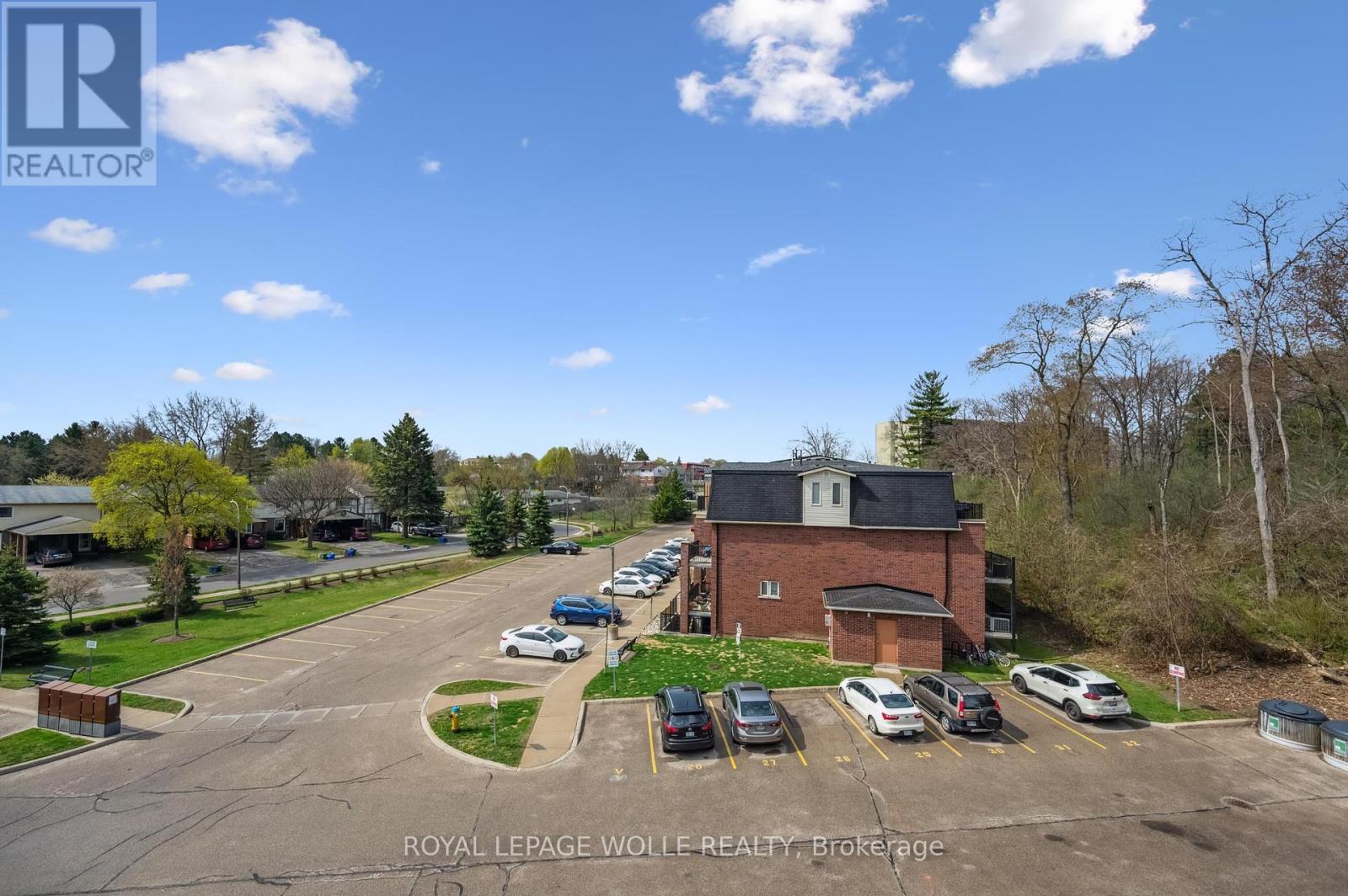 












12D - 45 CEDARHILL CRESCENT

,
Kitchener,




Ontario
N2E0A2

