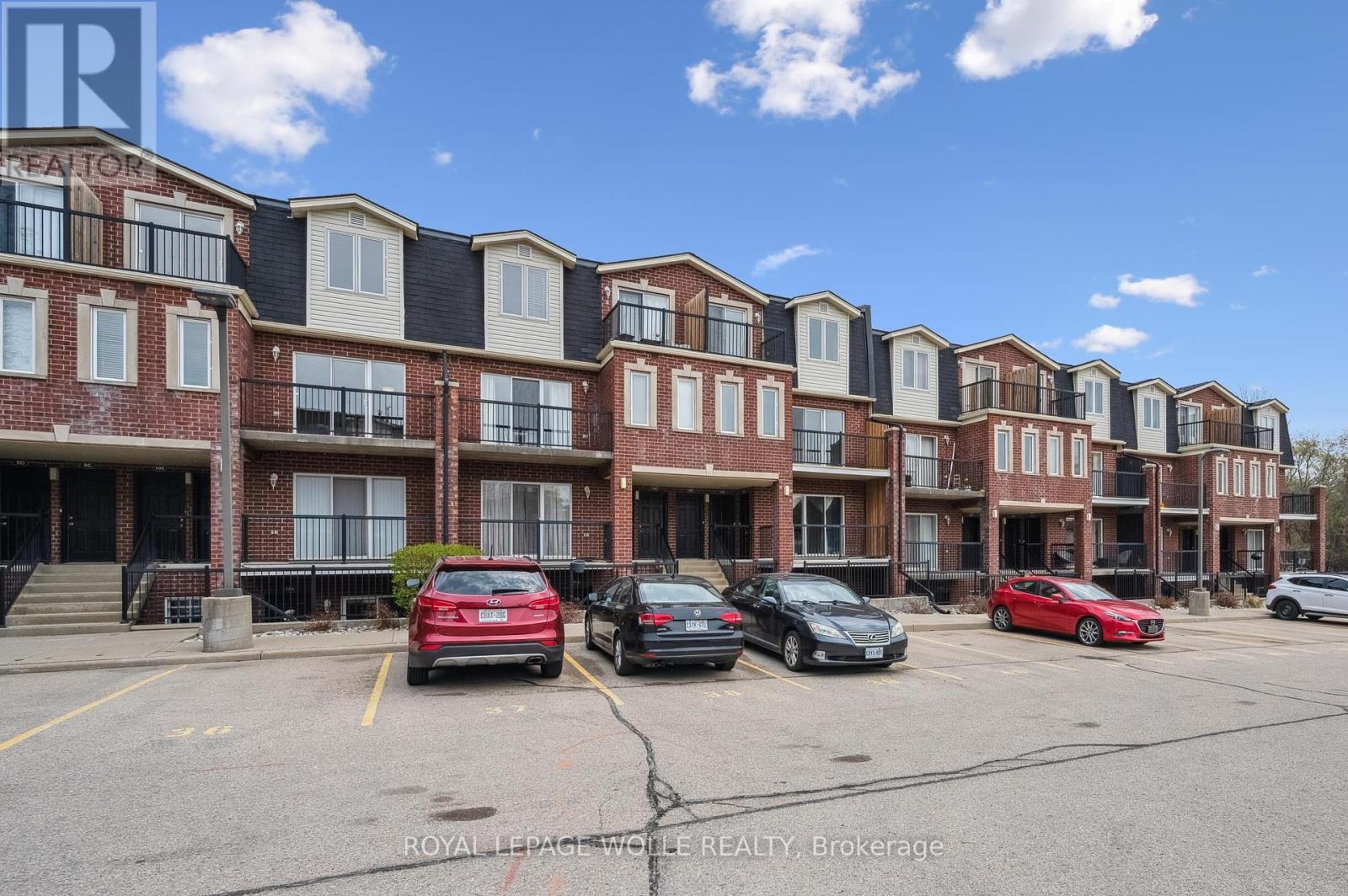 












12D - 45 CEDARHILL CRESCENT

,
Kitchener,




Ontario
N2E0A2

