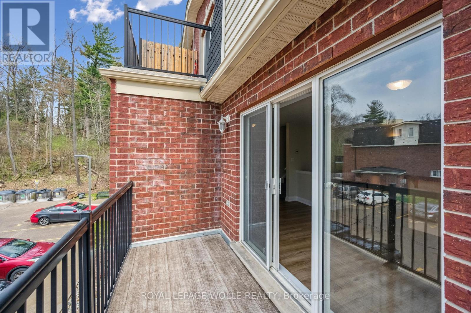 












12D - 45 CEDARHILL CRESCENT

,
Kitchener,




Ontario
N2E0A2

