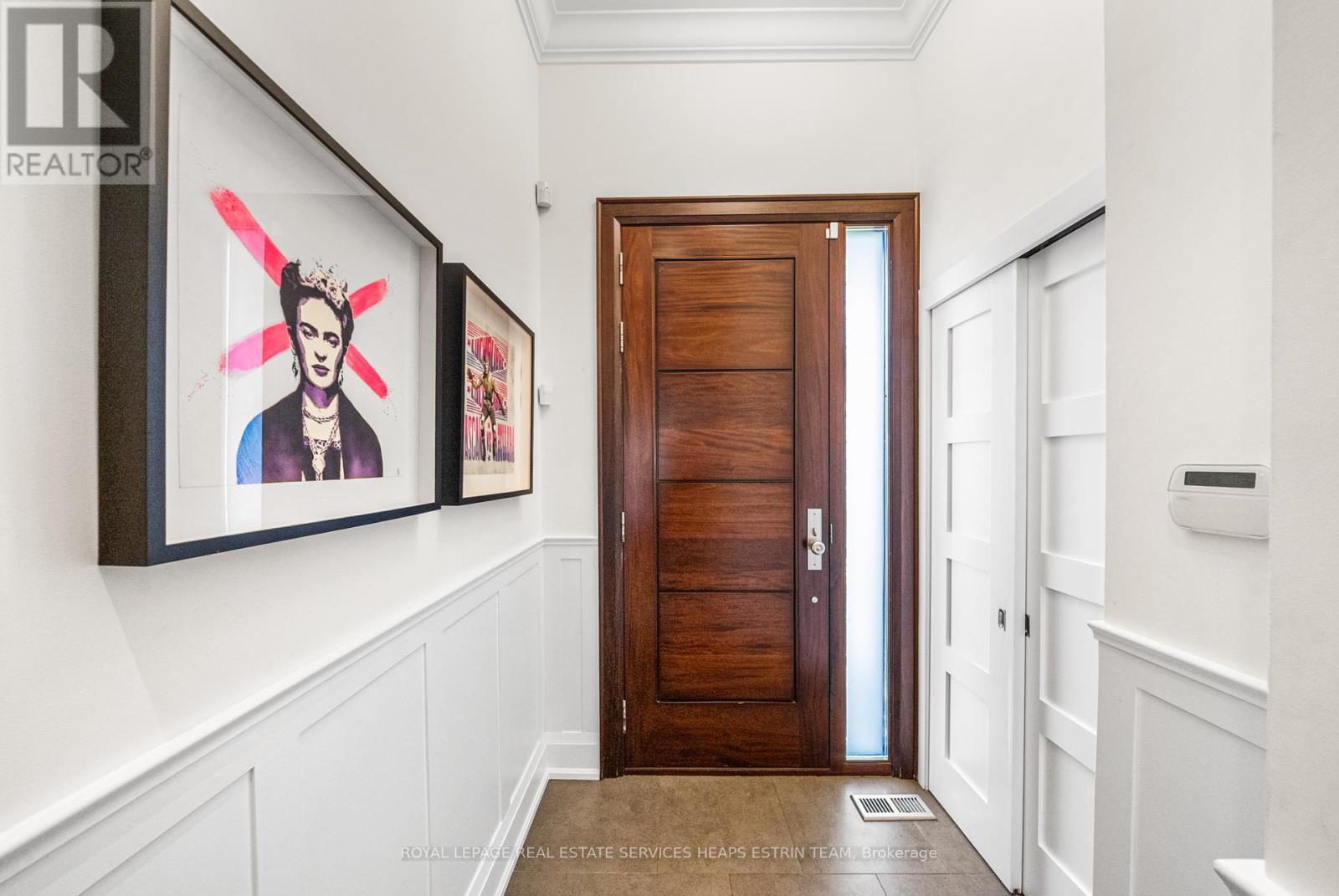 












112 GLENCAIRN AVENUE

,
Toronto,




Ontario
M4R1M9

