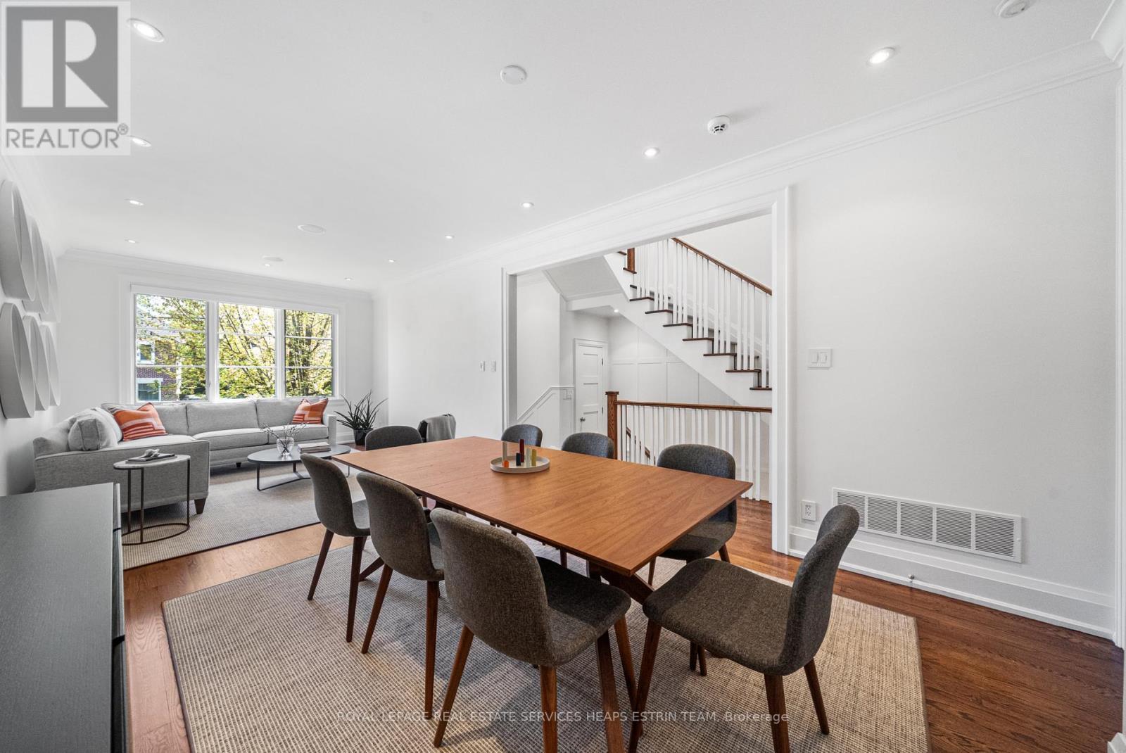 












112 GLENCAIRN AVENUE

,
Toronto,




Ontario
M4R1M9

