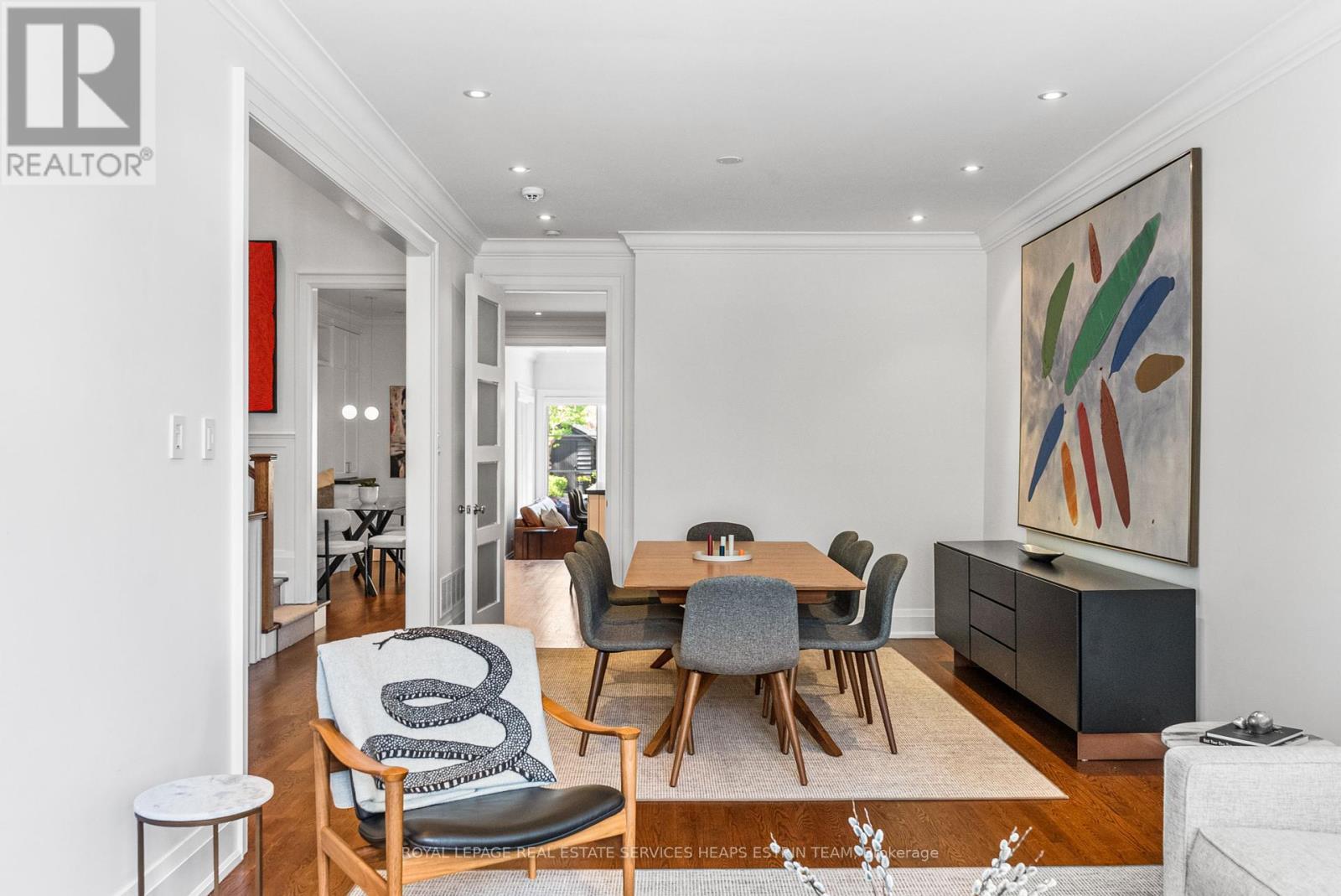 












112 GLENCAIRN AVENUE

,
Toronto,




Ontario
M4R1M9

