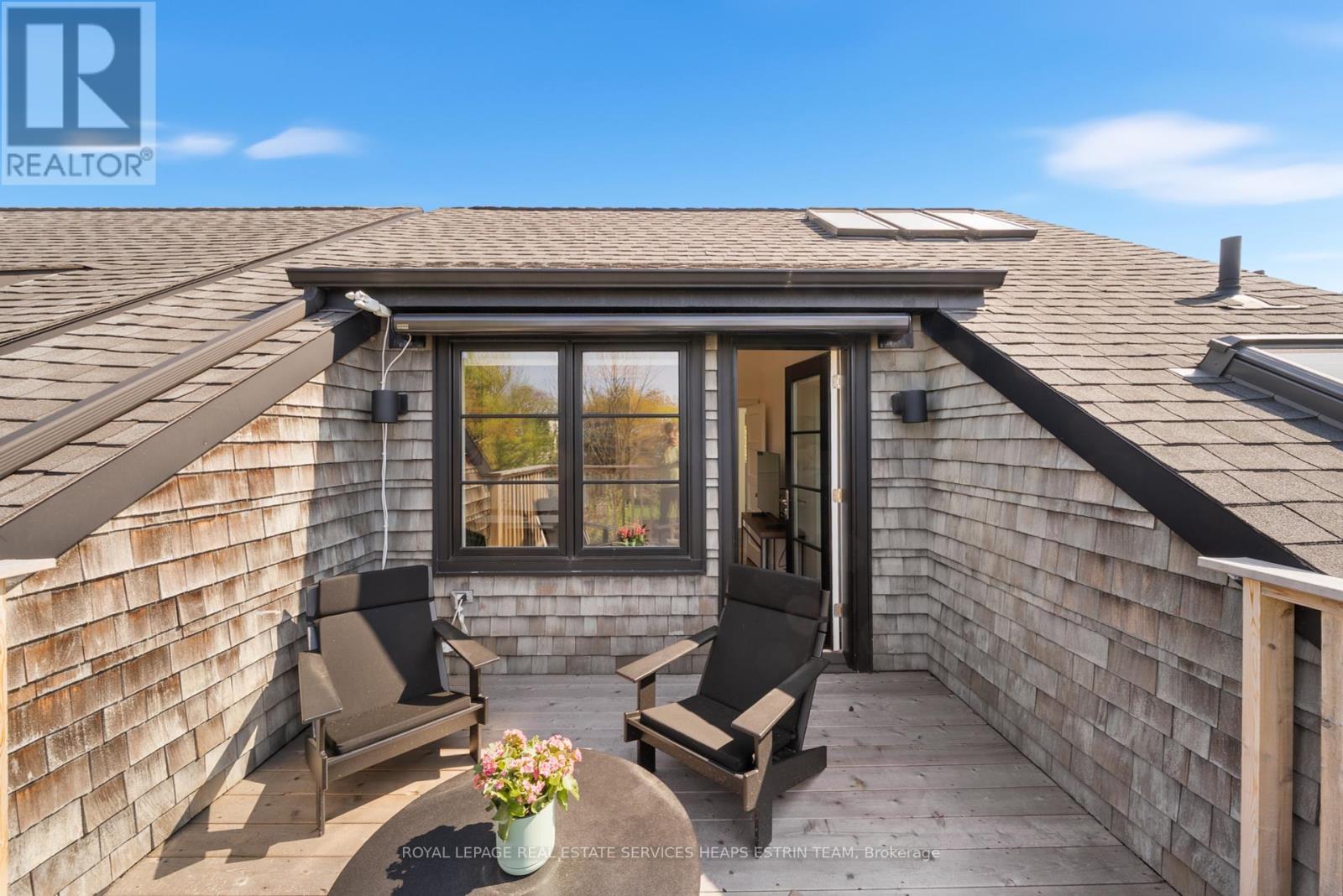 












112 GLENCAIRN AVENUE

,
Toronto,




Ontario
M4R1M9

