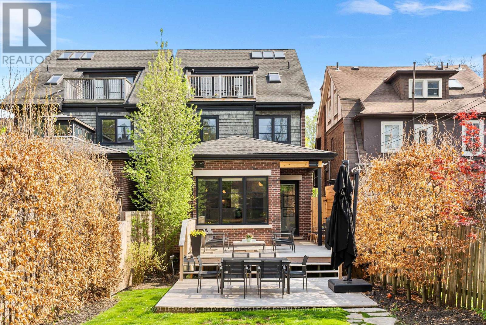 












112 GLENCAIRN AVENUE

,
Toronto,




Ontario
M4R1M9

