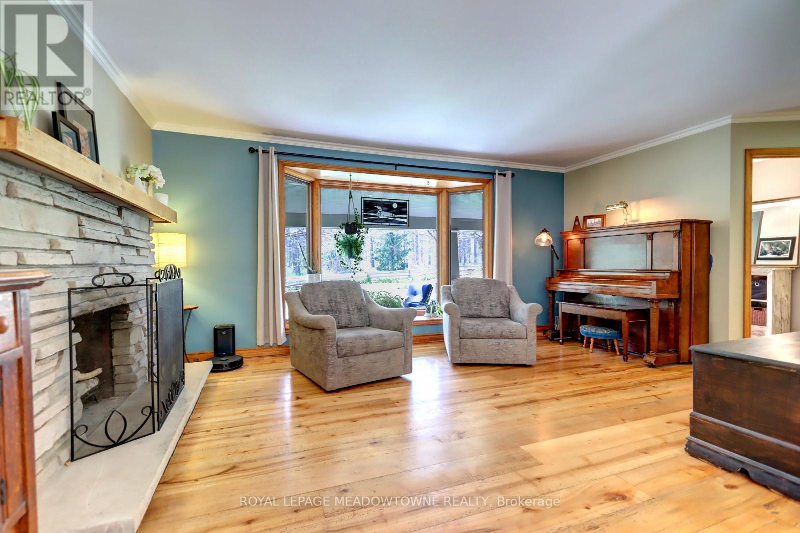 












5977 FIFTH LINE

,
Erin,




Ontario
N0B1Z0

